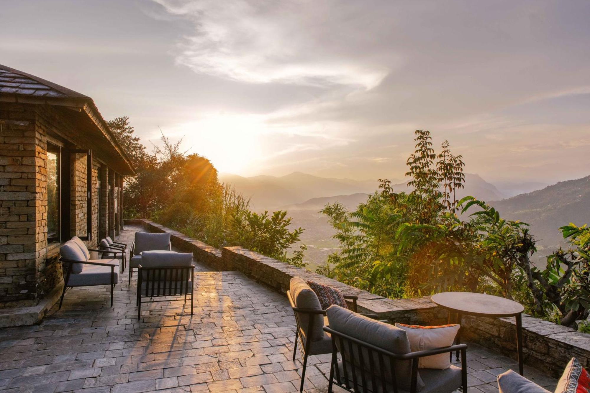 Tiger Mountain Pokhara Lodge Exterior foto