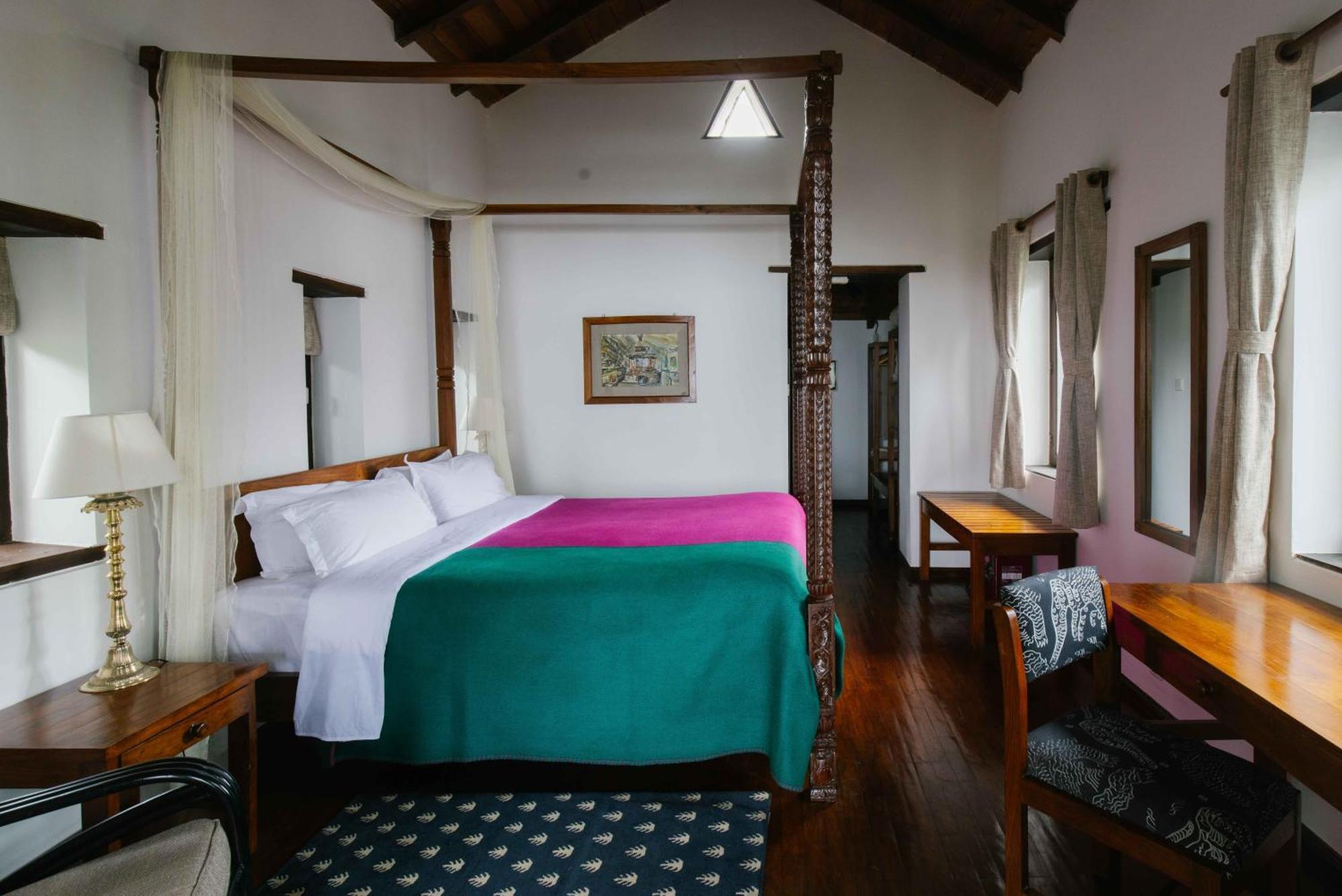 Tiger Mountain Pokhara Lodge Exterior foto