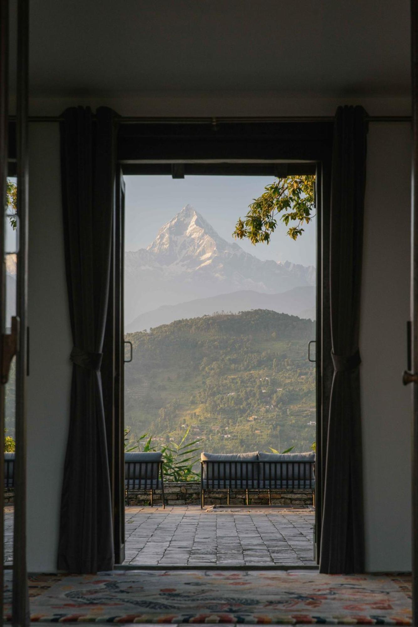 Tiger Mountain Pokhara Lodge Exterior foto